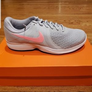 nike women's revolution 4 wide running shoe